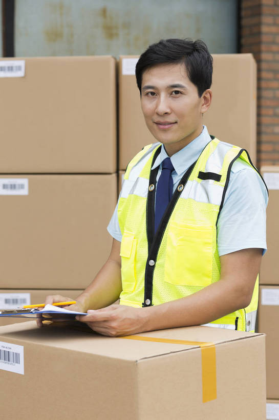 东方人,成年人,一个人,工厂,站,微笑,竖图,彩色,室外,白天,工作服,制服,满意,幸福,骄傲,安全,信心,科技,北京,中国,亚洲,许多,检查,工作,图片,纸箱,防护,很多,年轻,仓库,黄种人,现代,货物,工人,行业,职业,健康,活力,自信,工业,运输,管理员,摄影,储藏,搬运工,保护,存储,厂房,效率,储存,运送,保险,专业,登记,检验,单人,流转,管理人员,东亚,物流,保全,周全,安稳,安定,可靠,乐观,搜检,责任,产业,单独,查察,查抄,检察,审查,管理,平安,认真,男人,男性,年轻男性,亚洲人,中国人,年轻人,半身,商业,工地,贮存,仓库管理员,库管,bj174