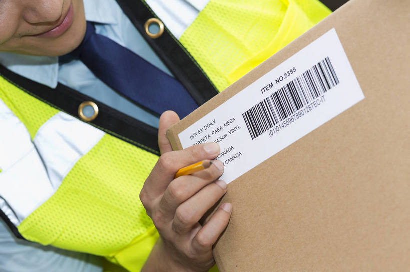 东方人,成年人,一个人,工厂,站,横图,彩色,室外,白天,工作服,制服,满意,幸福,骄傲,安全,信心,科技,北京,中国,亚洲,许多,检查,工作,图片,纸箱,防护,很多,年轻,仓库,黄种人,现代,货物,工人,行业,职业,健康,活力,自信,工业,运输,管理员,摄影,储藏,搬运工,保护,存储,厂房,效率,储存,运送,保险,专业,登记,检验,单人,流转,管理人员,东亚,物流,保全,周全,安稳,安定,可靠,乐观,搜检,责任,产业,单独,查察,查抄,检察,审查,管理,平安,认真,男人,男性,年轻男性,亚洲人,中国人,年轻人,半身,商业,工地,贮存,仓库管理员,库管,bj174