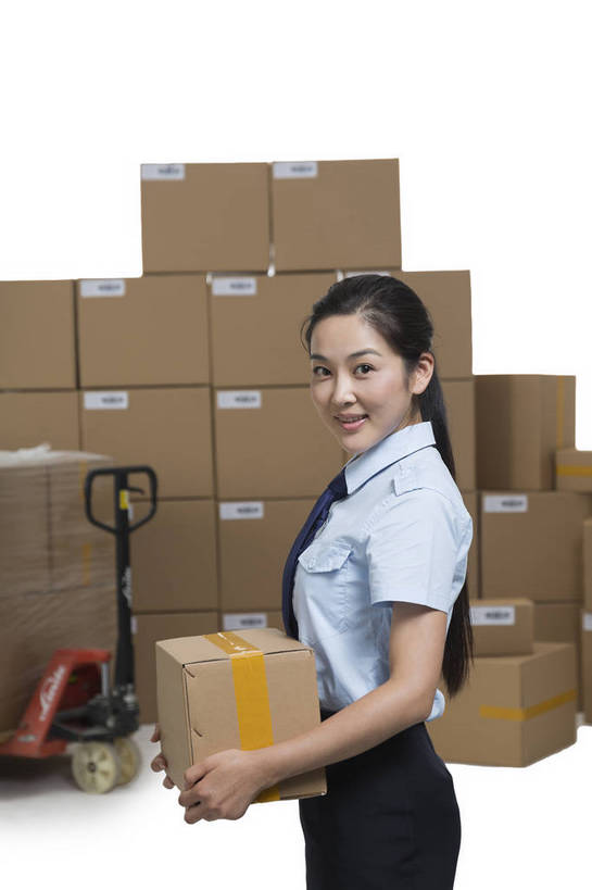 东方人,成年人,一个人,站,搬运,微笑,竖图,彩色,室内,白天,留白,抠图,白色背景,工作服,裙子,制服,满意,幸福,骄傲,安全,信心,技术,科技,北京,中国,亚洲,许多,连衣裙,检查,工作,图片,推车,纸箱,防护,很多,年轻,仓库,黄种人,现代,货物,车,交通工具,行业,职业,健康,机械,工程车,活力,美女,自信,工业,管理员,摄影,堆放,储藏,保护,存储,厂房,工程,叉车,效率,储存,载具,保险,专业,检验,搬运车,单人,流转,管理人员,东亚,物流,保全,周全,安稳,安定,可靠,乐观,交通运输,搜检,责任,工作车,产业,单独,查察,查抄,检察,审查,管理,平安,认真,年轻女性,女人,女性,亚洲人,中国人,年轻人,捧着,半身,影棚拍摄,商业,平板车,贮存,仓库管理员,库管,手动液压叉车,bj174
