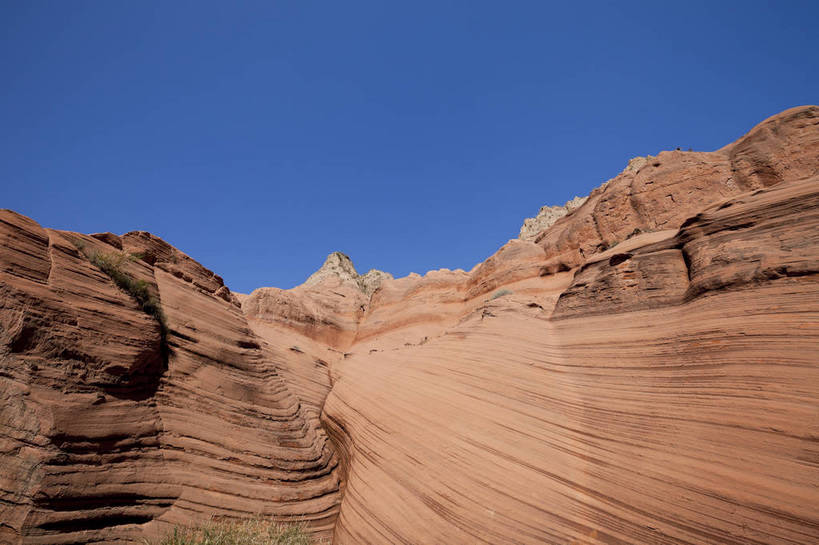 无人,横图,全景,室外,白天,正面,旅游,度假,美景,山,山脉,峡谷,日光,中国,亚洲,壮观,地形,景点,景观,山路,娱乐,东方,红色,风景,蓝天,天空,自然,享受,休闲,景色,放松,幻想,摄影,晴天,风光,干旱,自然风光,神奇,外景,东亚,地貌,丹霞地貌,陕西,陕西省,出色,杰出,卓越,奇妙,中华人民共和国,西北地区,陕,榆林,榆林市,独特,地质学,波浪谷,彩图,旅行,地势,靖边,靖边县,bj174