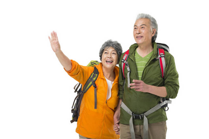 东方人,成年人,老年人,头发,两个人,家庭,夫妻,丈夫,妻子,站,握手,笑,微笑,大笑,露齿笑,横图,彩色,照片,白色背景,爱情,锻炼,旅游,度假,快乐,兴奋,幸福,秋季,北京,中国,亚洲,游客,服装,节日,庆祝,并排,图片,浪漫,年轻,生活,打招呼,挥手,注视,休闲装,黄种人,文化,娱乐,衣服,白色,背包,春季,观察,看,牵手,手势,招手,郊游,庆典,休闲,游玩,健康,温暖,温馨,一家人,休闲服,恩爱,放松,活力,精神,乐趣,亲密,自信,恋人,摄影,服饰,生活方式,观看,靠近,纪念,和睦,假期,察看,退休,享乐,愉悦,关爱,关注,娱乐活动,亲近,亲情,爱好,玩乐,户外运动,装备,周末,东亚,陪同,重阳节,乐观,视野,陪伴,无忧无虑,老年男性,老年女性,男人,男性,女人,女性,亚洲人,中国人,夫妇,情侣,搀手,拉手,手搀手,手拉手,手牵手,手握手,半身,影棚拍摄,旅行,爱,欢乐,开心,愉快,登高节,老年节,伴侣,融洽,打手势,运动装,伴随,bj174