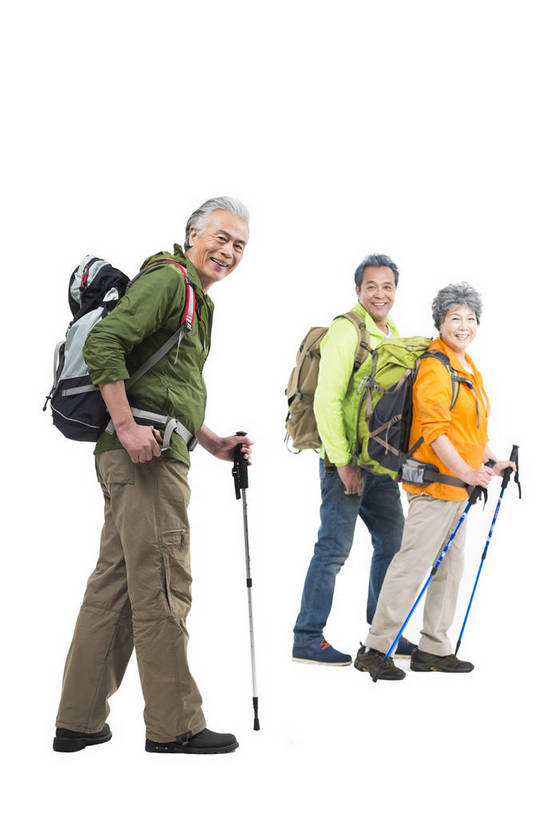 东方人,成年人,老年人,头发,三个人,人群,伙伴,朋友,站,微笑,竖图,彩色,照片,白色背景,锻炼,旅游,度假,快乐,友谊,幸福,秋季,北京,中国,亚洲,服装,节日,庆祝,图片,年轻,生活,扭头,注视,休闲装,黄种人,文化,娱乐,衣服,白色,背包,观察,回头,看,转头,郊游,庆典,休闲,游玩,健康,休闲服,放松,活力,精神,乐趣,自信,摄影,服饰,转身,生活方式,拐杖,观看,纪念,手杖,假期,察看,退休,享乐,愉悦,关爱,关注,娱乐活动,爱好,玩乐,户外运动,结伴,装备,周末,东亚,陪同,重阳节,情感,乐观,陪伴,无忧无虑,友情,老年男性,老年女性,男人,男性,女人,女性,亚洲人,中国人,步行,半身,影棚拍摄,旅行,欢乐,开心,愉快,登高节,老年节,运动装,伴随,bj174