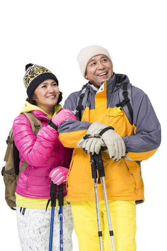 东方人,成年人,中年人,老年人,头发,两个人,家庭,夫妻,丈夫,妻子,攀登,微笑,竖图,彩色,照片,白色背景,锻炼,旅游,度假,快乐,探险,幸福,北京,中国,亚洲,游客,服装,图片,冬季,年轻,生活,注视,休闲装,黄种人,娱乐,衣服,白色,背包,观察,看,郊游,休闲,游玩,健康,休闲服,放松,活力,精神,乐趣,自信,摄影,服饰,生活方式,拐杖,观看,羽绒服,手杖,假期,察看,退休,享乐,愉悦,关爱,关注,娱乐活动,爱好,玩乐,户外运动,装备,防寒服,滑雪服,挑战,周末,东亚,乐观,无忧无虑,老年男性,老年女性,男人,男性,女人,女性,亚洲人,中国人,夫妇,步行,登山,爬山,半身,影棚拍摄,旅行,欢乐,开心,愉快,伴侣,bj174