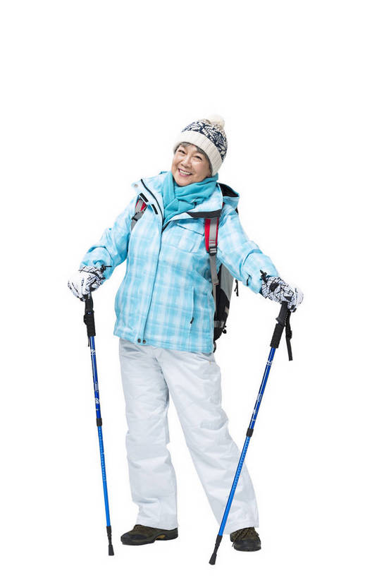 东方人,成年人,老年人,头发,一个人,站,攀登,微笑,竖图,彩色,照片,白色背景,锻炼,旅游,度假,快乐,探险,幸福,北京,中国,亚洲,服装,图片,冬季,年轻,生活,注视,休闲装,黄种人,娱乐,一个,衣服,白色,背包,观察,看,郊游,休闲,游玩,健康,休闲服,放松,活力,精神,乐趣,自信,摄影,服饰,生活方式,单个,拐杖,观看,羽绒服,手杖,假期,察看,退休,享乐,愉悦,关注,娱乐活动,爱好,玩乐,户外运动,装备,单人,防寒服,滑雪服,挑战,周末,东亚,乐观,单独,无忧无虑,老年女性,女人,女性,亚洲人,中国人,登山,爬山,全身,影棚拍摄,旅行,欢乐,开心,愉快,bj174