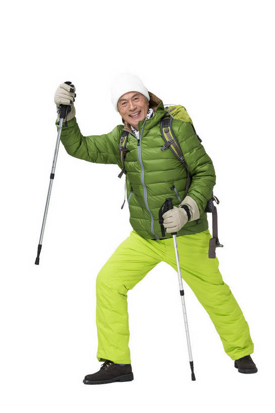 东方人,成年人,老年人,头发,一个人,攀登,微笑,竖图,彩色,照片,白色背景,锻炼,旅游,度假,快乐,探险,幸福,北京,中国,亚洲,服装,图片,冬季,年轻,生活,注视,休闲装,黄种人,娱乐,一个,衣服,白色,背包,观察,看,郊游,休闲,游玩,健康,休闲服,放松,活力,精神,乐趣,自信,摄影,服饰,前进,生活方式,单个,拐杖,观看,羽绒服,手杖,假期,察看,退休,享乐,愉悦,关注,娱乐活动,爱好,玩乐,户外运动,装备,单人,防寒服,滑雪服,挑战,周末,东亚,乐观,单独,无忧无虑,老年男性,男人,男性,亚洲人,中国人,步行,登山,爬山,全身,影棚拍摄,旅行,欢乐,开心,愉快,bj174