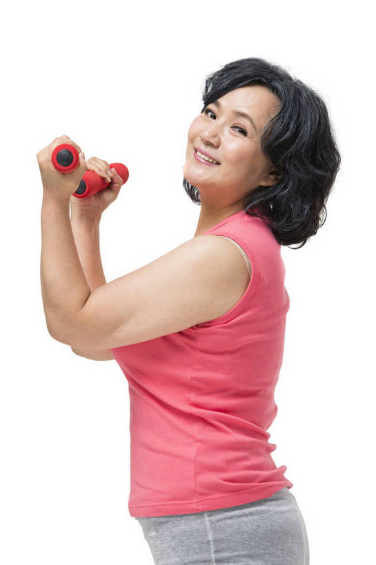 东方人,成年人,中年人,老年人,头发,一个人,站,微笑,竖图,彩色,照片,白色背景,运动服,锻炼,快乐,幸福,运动,举重,哑铃,北京,中国,亚洲,图片,年轻,生活,拿着,注视,黄种人,侧身,一个,观察,看,休闲,健康,温馨,健身器械,放松,活力,精神,力量,自信,摄影,生活方式,单个,观看,察看,退休,精力充沛,享乐,轻松,愉悦,关爱,关注,单人,东亚,乐观,单独,老年女性,女人,女性,亚洲人,中国人,半身,影棚拍摄,健身,欢乐,开心,愉快,运动装,bj174