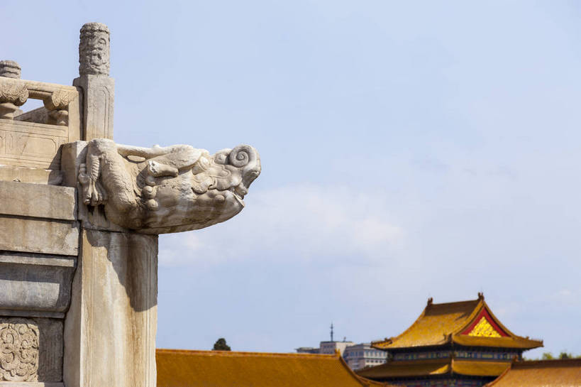 无人,故宫,宫殿,横图,全景,室外,白天,正面,旅游,名胜古迹,标志建筑,建筑,雕塑,北京,中国,亚洲,古老,壮观,雕刻,屋顶,屋檐,景点,景观,首都,古典,宏伟,历史,文化,古建筑,石雕,石刻,东方,蓝色,白云,风景,蓝天,天空,自然,紫禁城,中式,旅游胜地,景色,摄影,晴天,风光,都市风光,自然风光,华贵,外景,金碧辉煌,汉白玉,远古,威严,蕴含,彩图,旅行,皇宫,久远,传统文化,bj174