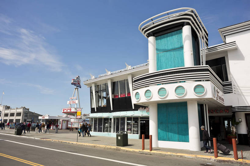 码头,横图,彩色,室外,白天,旅游,度假,名胜古迹,城市风光,标志建筑,地标,建筑,美国,行人,遗迹,岸,古迹,文物,娱乐,建设,古建筑,白云,风景,蓝天,天空,地标建筑,享受,休闲,旅游胜地,放松,人文,摄影,经济,晴天,风光,都市风光,外景,参观,古文明,发展,加州,加利福尼亚州,旧金山湾,旅行,bj174