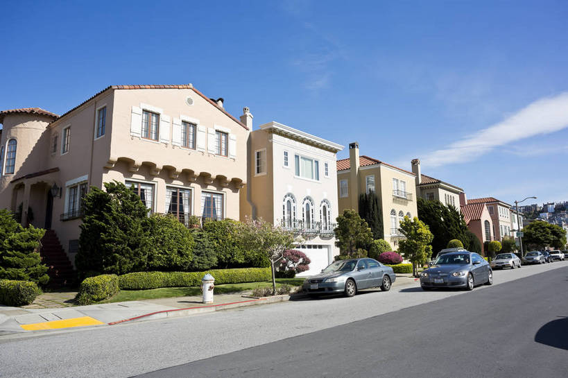 无人,花园,横图,彩色,室外,白天,旅游,草地,草坪,别墅,城市风光,标志建筑,城市,道路,地标,建筑,路,汽车,美国,房屋,建筑群,古典,生活,建设,树木,绿色,白云,风景,蓝天,天空,休闲,路面,安静,摄影,停放,晴天,风光,安逸,都市风光,私家车,外景,惬意,旧金山,加州,加利福尼亚州,三藩市,旅行,bj174