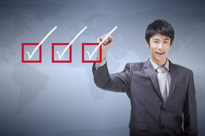 东方人,成年人,一个人,商务人士,商务男性,微笑,横图,彩色,照片,衬衫,西装,商务,时尚,快乐,满意,幸福,信心,城市,北京,中国,亚洲,仅一个人,写,灰色背景,套装,正装,笔,图片,美丽,年轻,黄种人,数码合成,现代,职业,健康,放松,活力,自信,摄影,生活方式,青春,白板笔,决策,轻松,愉悦,商务装,选择,单人,工薪阶层,东亚,乐观,单独,男人,男性,年轻男性,亚洲人,中国人,年轻人,白领,上班族,半身,衬衣,欢乐,开心,愉快,魅力,办公室职员,bj174