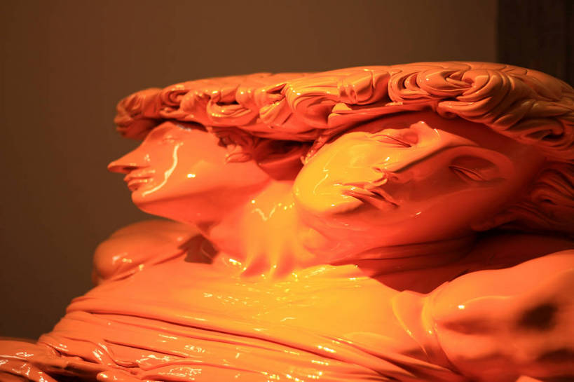 西方人,脸,头,脸颊,无人,两个人,闭眼,横图,室内,特写,白天,正面,静物,雕塑,上海,欧洲,中国,欧洲人,亚洲,阴影,艺术,装饰,光线,雕刻,雕像,影子,墙,灯光,扭头,红坊,创意园,肩膀,墙壁,墙面,工艺品,转头,橙色,纪念,美术,申,主题,陈列,东亚,长宁区,上海市,中华人民共和国,沪,华东地区,功能,美学,年轻女性,女人,女性,白种人,头部,卷发,脸部,脸蛋,面部,闭眼睛,闭着眼,闭着眼睛,半身,彩图,红坊文化艺术社区,红坊创意园区,白色人种,高加索人种,欧罗巴人种,shlxx1