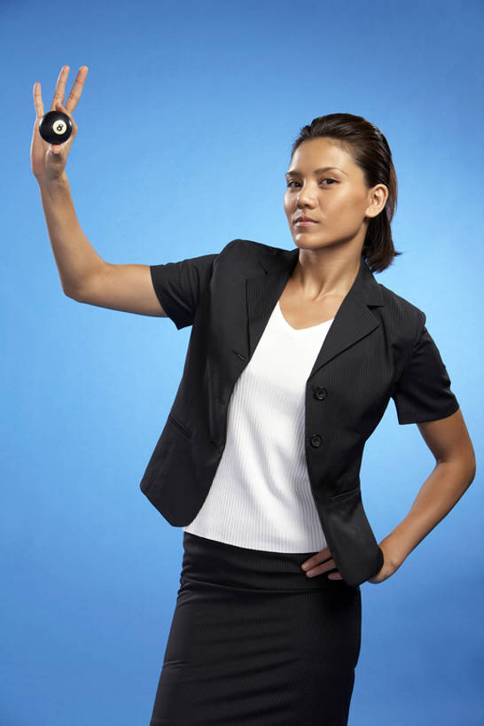 东方人,成年人,一个人,商务人士,运动员,商务女性,举,微笑,竖图,正面,锻炼,商务,快乐,自由,幸福,运气,成功,比赛,运动,信心,竞争,技术,台球,壁纸,北京,中国,亚洲,仅一个年轻女性,仅一个女性,仅一个人,握,撞球,黄色背景,蓝色背景,套装,正装,球杆,桌球台,T恤,注视,娱乐,运动器械,手叉腰,刺激,彩球,球,蓝色,黑色,观察,看,托,站着,职业,休闲,健康,健身器械,活力,力量,握着,摄影,生长,生活方式,观看,技巧,希望,察看,台球桌,高雅,酷,优美,享乐,体育运动,工作室,关注,清新,运送,肖像,出示,手艺,健身器材,田径运动,斯诺克,东亚,斯诺克球,斯诺克台球,技能,技艺,能力,获胜,认真,体育,桌球,年轻女性,女人,女性,亚洲人,中国人,年轻人,白领,体育运动员,运动选手,举起,举手,举着,向上举,向上伸,向上托,彩图,高角度拍摄,影棚拍摄,健身,欢乐,妙技,运动器材,办公室职员,本领,8号球,bj175