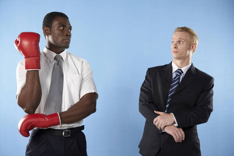 成年人,肌肉,健壮,两个人,商务人士,运动员,商务男性,横图,室内,正面,衬衫,锻炼,商务,讨论,运动,竞争,拳击,北京,中国,亚洲,对抗,黄色背景,套装,开会,冲突,会议,领带,拳击手套,训练,蓝色,看,站着,职业,健康,面对面,奥运,力量,摄影,生活方式,害怕,威胁,格斗,商务装,进攻,挑战,工薪阶层,东亚,勇气,尊敬,男人,男性,年轻男性,白种人,非洲人,中国人,年轻人,拳头,白领,上班族,休闲活动,体育运动员,运动选手,彩图,影棚拍摄,衬衣,精力,韧性,商务会议,bj175