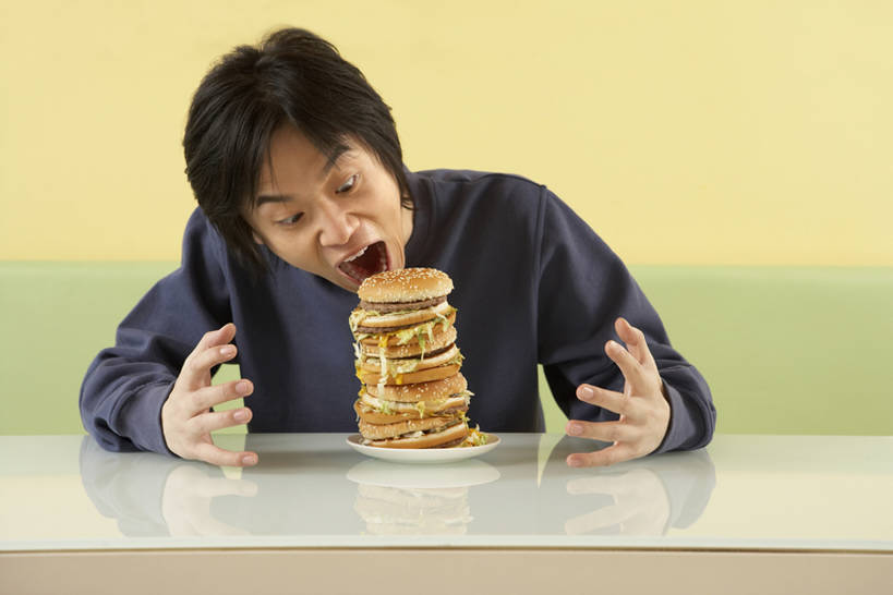 东方人,成年人,一个人,吃,横图,室内,正面,贪欲,北京,中国,亚洲,美味,食品,饮品,休闲装,汉堡包,饮食,刺激,食物,饮料,快餐,张嘴,休闲,放松,摄影,巨大,庞大,快餐店,惊奇,分层,享乐,膳食,可口,张大嘴巴,饥饿,东亚,宏大,硕大,伟大,适口,男人,男性,年轻男性,亚洲人,中国人,年轻人,张开嘴,休闲活动,坐着,半身,彩图,餐馆,咖啡馆,饿,bj175