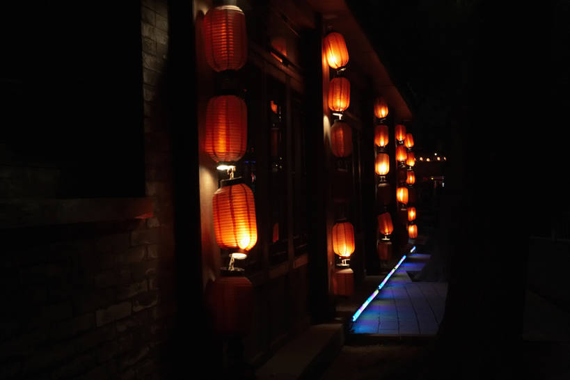 无人,横图,室外,夜晚,建筑,街道,柑橘,照明,北京,中国,亚洲,灯笼,纸灯笼,光,传统,灯具,摄影,明亮,照亮,照明设备,中国文化,古典风格,东亚,远古,古代文明,柑桔,橘子,桔子,彩图,大红蜜橘,大红袍,红橘,黄橘,宽皮橘,传统文化,bj175