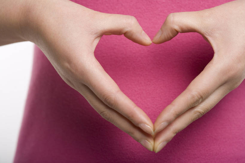 东方人,成年人,手,一个人,横图,特写,白色背景,正面,情人节,仅一个年轻女性,仅一个女性,仅一个人,对称,粉色,手势,概念,摄影,代表,年轻女性,女人,女性,亚洲人,中国人,年轻人,心型,彩图,影棚拍摄,爱,打手势,bj175