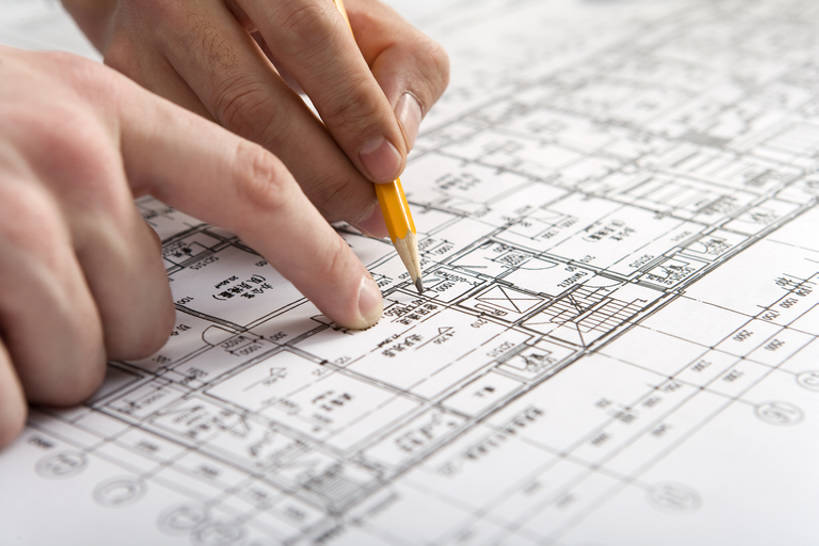 东方人,成年人,手,两个人,工程师,建筑师,横图,特写,商务,合作,团队,计划,技术,仅一个男性,握,写,套装,检查,铅笔,职业,规划,握着,创意,摄影,指导,技巧,部分,工程,指着,手艺,蓝图,创新,新意,技能,技艺,男人,男性,白种人,亚洲人,中国人,设计,彩图,高角度拍摄,影棚拍摄,建议,妙技,本领,bj175