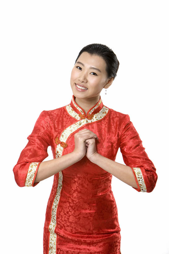 东方人,成年人,一个人,服务员,握手,笑,微笑,露齿笑,竖图,留白,抠图,白色背景,正面,快乐,幸福,热情,信心,中国,仅一个女性,旗袍,丝绸,祝福,红色,手势,站着,职业,服务,摄影,礼节,中国文化,祝贺,问候,肖像,古典风格,东亚,东亚文化,谢谢,年轻女性,女人,女性,亚洲人,中国人,年轻人,服务生,侍者,搀手,拉手,手拉手,手握手,半身,彩图,影棚拍摄,传统服装,打手势,传统文化,bj175