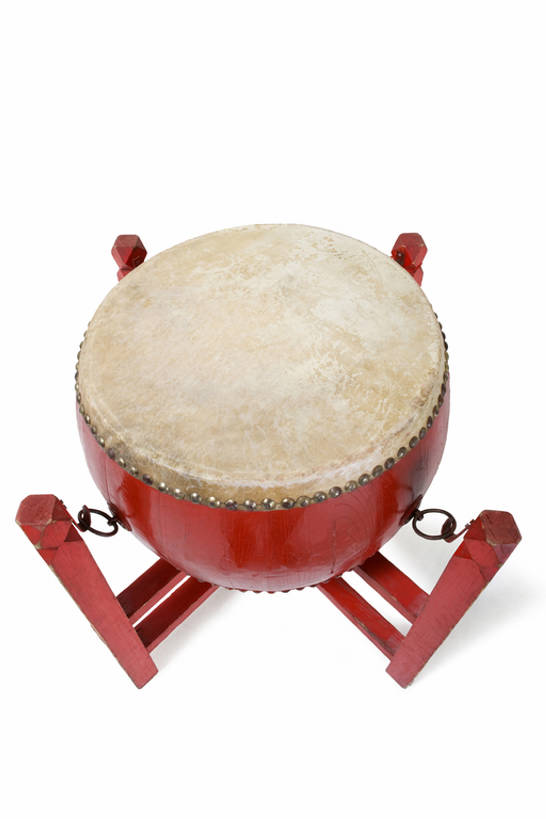 无人,横图,竖图,俯视,留白,白色背景,运气,亚洲,表演,欢呼,庆祝,瓷器,乐器,音乐,传统,一个,红色,祈祷,概念,单个,中国文化,典礼,东亚,彩图,高角度拍摄,影棚拍摄,欢乐,大鼓,传统文化,传统节日,bj175