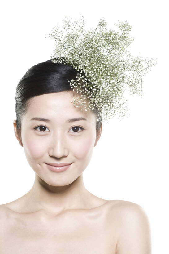 东方人,成年人,脸,头,脸颊,裸体,一个人,微笑,竖图,留白,抠图,白色背景,正面,美容,快乐,满意,幸福,纯洁,信心,北京,中国,亚洲,仅一个年轻女性,仅一个女性,仅一个人,花纹,服装,装饰,盛开,纹路,纹理,粉蝶花,野花,美丽,花蕾,注视,休闲装,东方,肩膀,花,花瓣,花朵,鲜花,衣服,白色,自然,花苞,花蕊,观察,看,一束,休闲,健康,休闲服,可爱,童年,童趣,摄影,服饰,观看,皮肤,华丽,修饰,光滑,点缀,察看,高雅,优美,享乐,简单,关注,清新,肖像,童真,东亚,烂漫,无邪,纯净,肌理,衬托,美观,雅致,雅观,柔和,细腻,平滑,炽热,完美,想法,天真,年轻女性,女人,女性,亚洲人,中国人,年轻人,头部,脸部,脸蛋,面部,彩图,影棚拍摄,欢乐,魅力,bj175