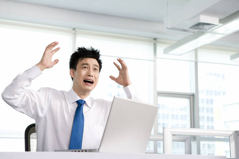 东方人,成年人,中年人,一个人,商务人士,商务男性,办公室,横图,留白,正面,衬衫,商务,笔记本电脑,互联网,技术,北京,中国,亚洲,仅一个男性,仅一个人,仅一个中年男性,套装,生气,工作,领带,书桌,张嘴,职业,健康,表情,鬼脸,压力,皱眉头,摄影,悲伤,伤心,难过,象征,庄重,忧虑,紧急,商务装,身份,情绪,救援,张大嘴巴,工薪阶层,东亚,挫败,悲哀,正式,地位,救助,无线电技术,哀痛,悲戚,悲痛,震惊,计算机,男人,男性,中年男性,亚洲人,中国人,白领,上班族,张开嘴,半身,彩图,衬衣,办公室职员,心理,紧急救助,bj175
