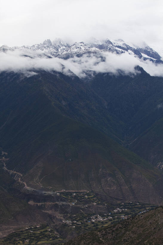 无人,竖图,室外,美景,山,山脉,雪,雪山,中国,亚洲,景观,梅里雪山,风景,自然,地标建筑,景色,摄影,自然风光,东亚,云南省,彩图,bj175