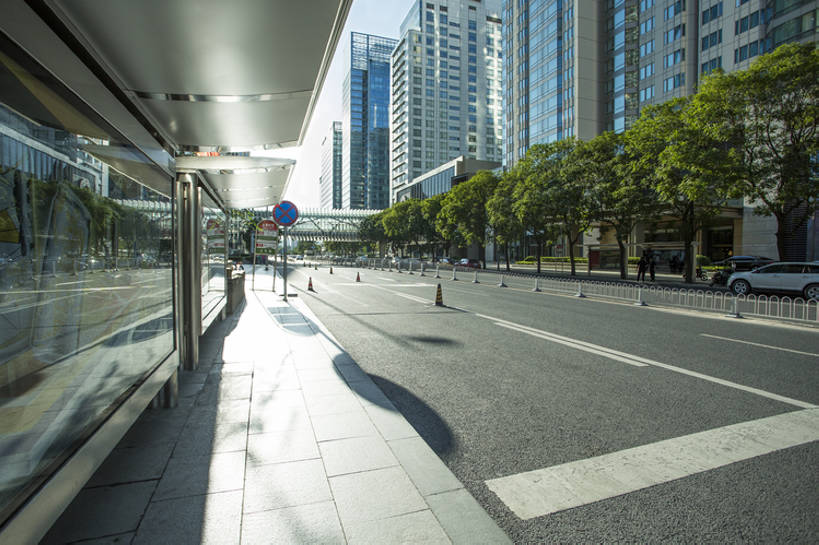 无人,横图,室外,白天,背景,度假,商务,美景,城市风光,城市,道路,建筑,街道,路,公路,北京,日光,中国,亚洲,线,景观,路边,分界线,车道,地面,交通,首都,娱乐,现代,树,风景,天空,享受,休闲,办公大楼,景色,放松,运输,摄影,建造,柏油路,都市风光,大道,逆光,市区,沥青,东亚,发展,繁荣,金融区,马路,彩图,高层建筑,北京CBD,建筑结构,广角,公车站,汽车广告背景图,bj175