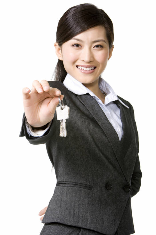 东方人,成年人,手,一个人,商务人士,商务女性,举,笑,微笑,露齿笑,竖图,白色背景,正面,商务,快乐,成功,信心,技术,中国,亚洲,仅一个年轻女性,仅一个女性,仅一个人,套装,钥匙,钥匙圈,拿着,注视,观察,看,托,观看,技巧,察看,关注,房地产,销售,房地产经纪人,出示,手艺,商务装,贩卖,工薪阶层,东亚,北京市,技能,技艺,年轻女性,女人,女性,亚洲人,中国人,年轻人,白领,上班族,举起,举手,举着,向上举,向上伸,向上托,半身,彩图,影棚拍摄,妙技,本领,bj175