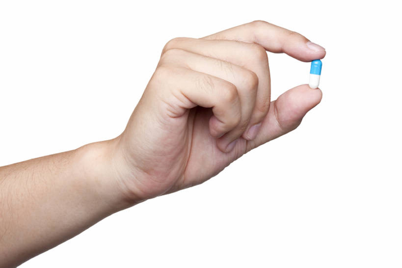 东方人,成年人,中年人,手,一个人,横图,特写,白色背景,侧面,北京,中国,亚洲,仅一个男性,仅一个人,仅一个中年男性,药,药丸,拿着,胶囊,吃药,概念,健康,生病,手指,摄影,影棚,部分,医疗,简单,摄影棚,东亚,四肢,男人,男性,中年男性,亚洲人,中国人,手臂,彩图,影棚拍摄,拍摄,处方药,bj175