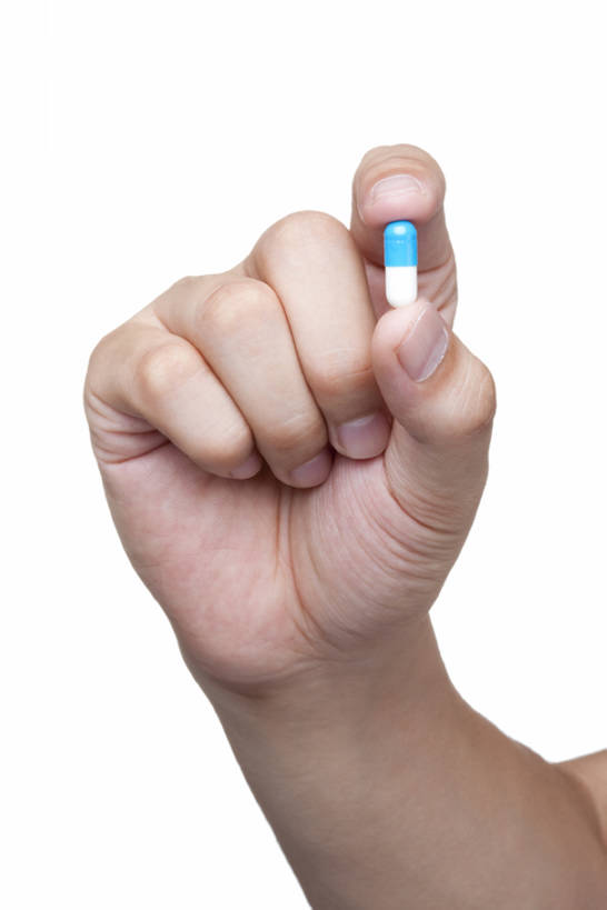 东方人,成年人,中年人,手,一个人,竖图,特写,白色背景,正面,北京,中国,亚洲,仅一个男性,仅一个人,仅一个中年男性,药,药丸,拿着,胶囊,吃药,概念,健康,生病,手指,摄影,影棚,部分,医疗,简单,摄影棚,东亚,四肢,男人,男性,中年男性,亚洲人,中国人,手臂,彩图,影棚拍摄,拍摄,处方药,bj175