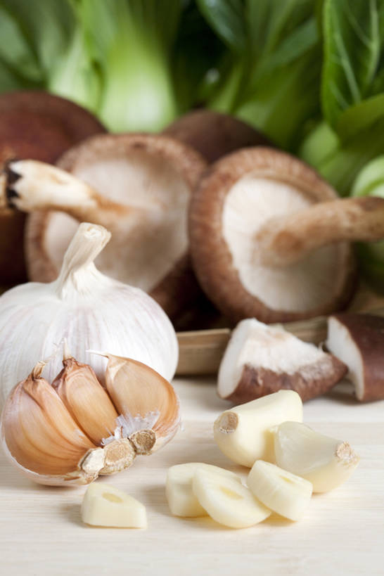 无人,竖图,室内,蔬菜,中国,亚洲,许多,准备,材料,青菜,生食,食品,很多,切块,蒜头,饮食,绿色,食用菌,摄影,蒜瓣,简单,清新,东亚,健康食物,大蒜,彩图,影棚拍摄,成分,bj175