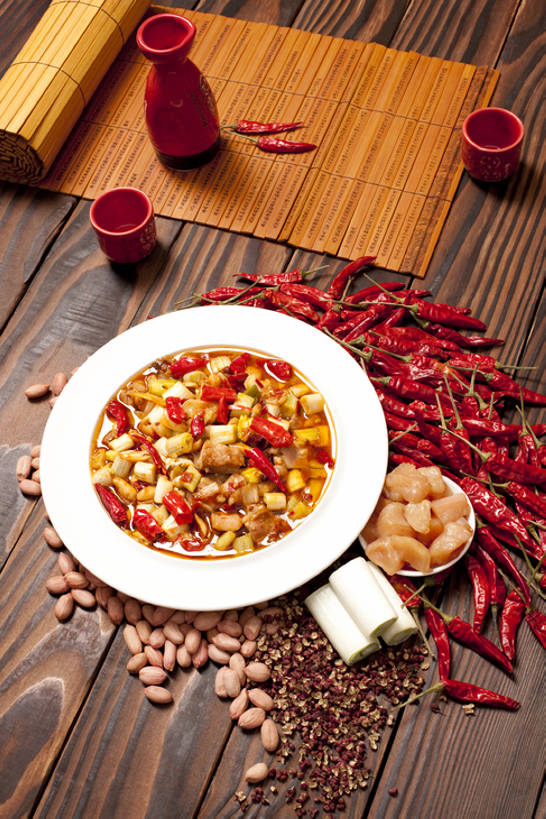 无人,竖图,桌子,花生,辣椒,静物,中国,亚洲,葱,鸡肉,美味,食品,传统,饮食,摄影,膳食,中国文化,东亚,白肉,主菜,四川菜,彩图,传统文化,麻椒,成分,宫爆鸡丁,bj175