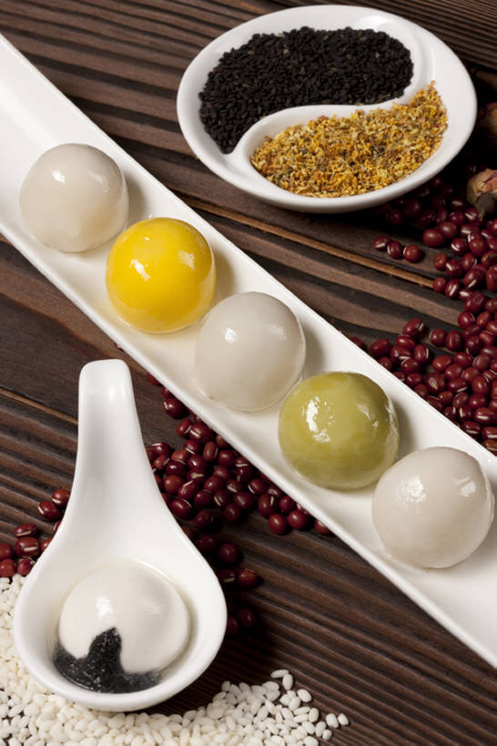 无人,竖图,特写,桂花,静物,元宵节,一排,节日,整齐,芝麻,食品,排列,盘子,汤匙,摄影,队列,中国文化,赤豆,汤圆,东亚文化,粳米,彩图,影棚拍摄,传统文化,传统节日,bj175