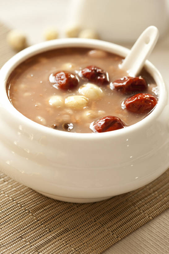 点心,无人,竖图,彩色,特写,花生,静物,餐具,中国,亚洲,莲子,粥,美味,食品,小吃,饮食,碗,甜食,诱惑,摄影,五颜六色,色彩斑斓,膳食,五彩缤纷,东亚,八宝粥,枣椰子,健康食物,五彩斑斓,五光十色,彩图,影棚拍摄,成分,bj175