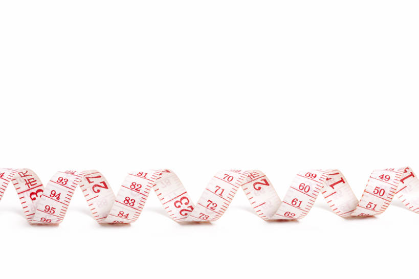 无人,横图,留白,白色背景,静物,北京,中国,亚洲,形状,测量,螺旋,卷尺,概念,健康,摄影,测量工具,控制,瘦身,东亚,螺线,彩图,影棚拍摄,bj175