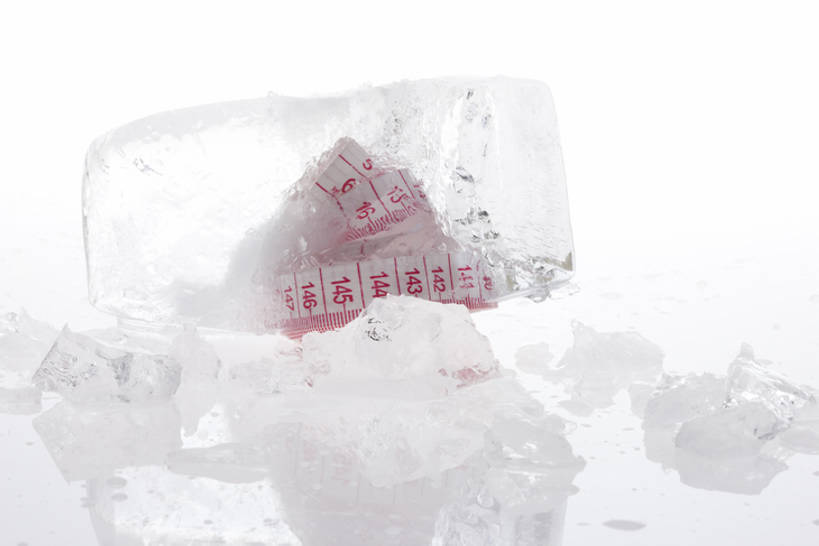 无人,横图,白色背景,静物,北京,中国,亚洲,冰,结冰,冰块,卷尺,概念,健康,摄影,测量工具,控制,创造力,酷,瘦身,东亚,彩图,全画面,全框架,全帧,影棚拍摄,全画幅,bj175