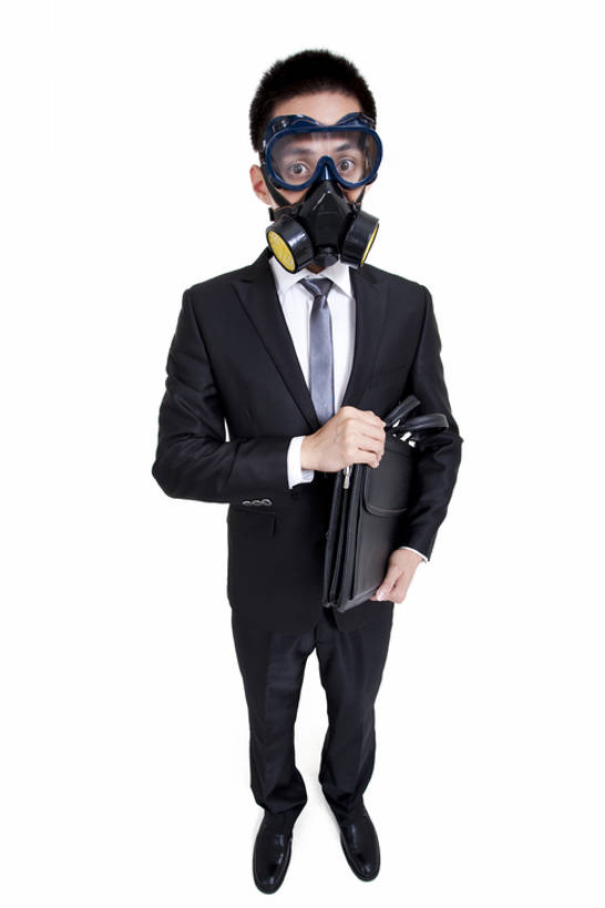 东方人,成年人,一个人,商务人士,商务男性,站,竖图,留白,白色背景,正面,衬衫,商务,北京,中国,亚洲,仅一个男性,仅一个人,套装,正装,公文包,领带,拿着,注视,仅一个年轻男性,观察,看,摄影,影棚,生活方式,观看,保护,幽默,污染,察看,创造力,关注,摄影棚,商务装,工薪阶层,东亚,防毒面罩,想法,认真,男人,男性,年轻男性,亚洲人,中国人,年轻人,白领,上班族,彩图,全身,影棚拍摄,衬衣,拍摄,办公室职员,广角,bj175