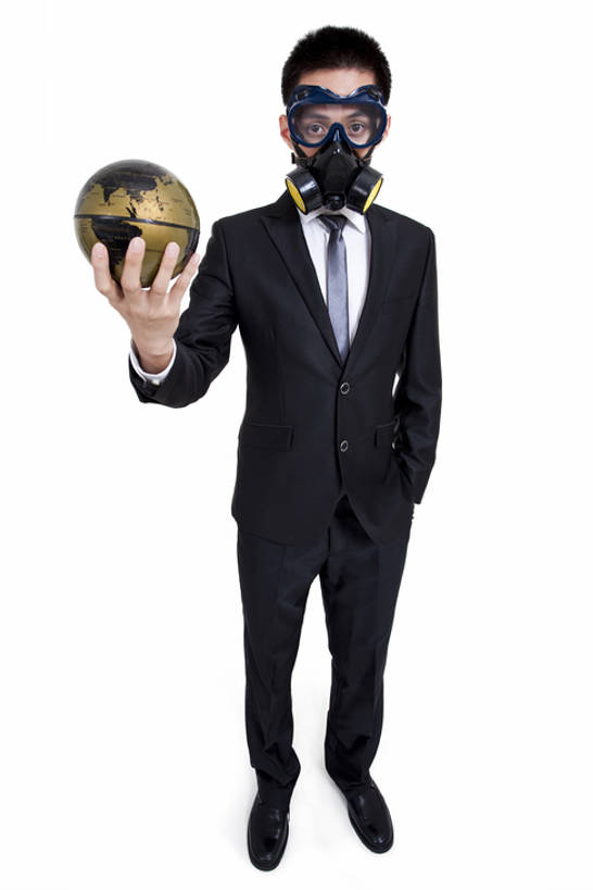 东方人,成年人,一个人,商务人士,商务男性,站,举,竖图,留白,白色背景,正面,衬衫,商务,北京,中国,亚洲,仅一个男性,仅一个人,套装,正装,地球仪,领带,拿着,注视,仅一个年轻男性,观察,看,摄影,影棚,生活方式,观看,保护,幽默,污染,察看,创造力,关注,摄影棚,出示,商务装,手插袋,工薪阶层,东亚,环境保护,防毒面罩,想法,认真,男人,男性,年轻男性,亚洲人,中国人,年轻人,白领,上班族,插兜,手插兜,彩图,全身,影棚拍摄,衬衣,拍摄,办公室职员,手抄兜,bj175