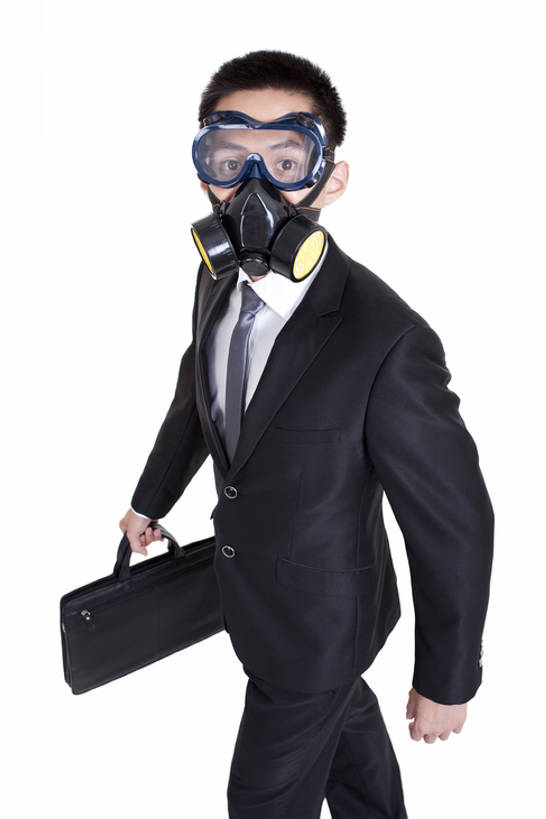 东方人,成年人,一个人,商务人士,商务男性,竖图,留白,白色背景,衬衫,商务,北京,中国,亚洲,仅一个男性,仅一个人,套装,正装,公文包,注视,仅一个年轻男性,观察,看,摄影,影棚,生活方式,观看,保护,幽默,污染,察看,创造力,关注,摄影棚,商务装,工薪阶层,东亚,环境保护,防毒面罩,想法,认真,男人,男性,年轻男性,亚洲人,中国人,年轻人,白领,上班族,步行,彩图,影棚拍摄,衬衣,拍摄,办公室职员,bj175