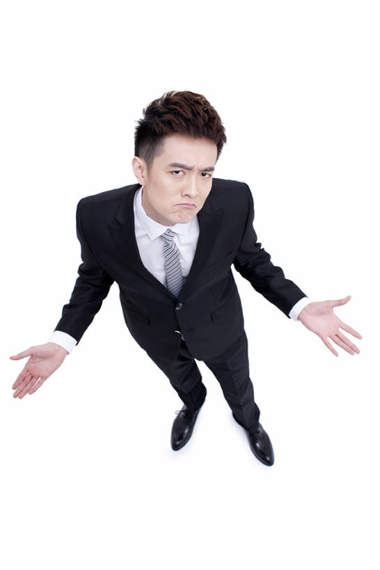 东方人,成年人,一个人,商务人士,商务男性,站,竖图,俯视,留白,白色背景,正面,衬衫,商务,时尚,北京,中国,亚洲,仅一个男性,仅一个人,套装,正装,领带,注视,现代,仅一个年轻男性,观察,看,耸肩,摄影,影棚,生活方式,观看,察看,关注,摄影棚,商务装,问题,工薪阶层,东亚,认真,男人,男性,年轻男性,亚洲人,中国人,年轻人,白领,上班族,张开手臂,彩图,高角度拍摄,全身,影棚拍摄,衬衣,拍摄,办公室职员,bj175