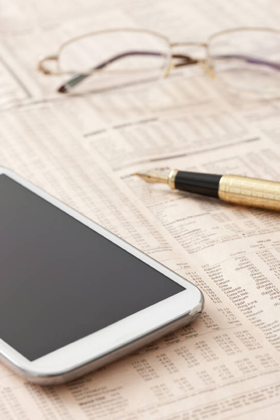 无人,办公室,竖图,室内,白天,商务,阅读,信心,股票,技术,静物,报纸,手机,北京,中国,亚洲,学习,研究,分析,信息,眼镜,办公用品,标记,文具,学习用品,职业,浏览,金融,投资,摄影,生活方式,经济,新闻,文具用品,便利,准确,工作室,墨水笔,流通,贸易,智能手机,东亚,无线电技术,彩图,报刊,bj175