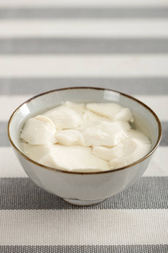 点心,豆腐,无人,竖图,特写,早餐,桌子,静物,北京,中国,亚洲,准备,美味,食品,饮品,营养,传统,小吃,饮食,食物,饮料,碗,快餐,健康,诱惑,摄影,有机食品,膳食,可口,清新,中国文化,东亚,东亚文化,健康食物,豆腐脑,适口,彩图,传统文化,bj175