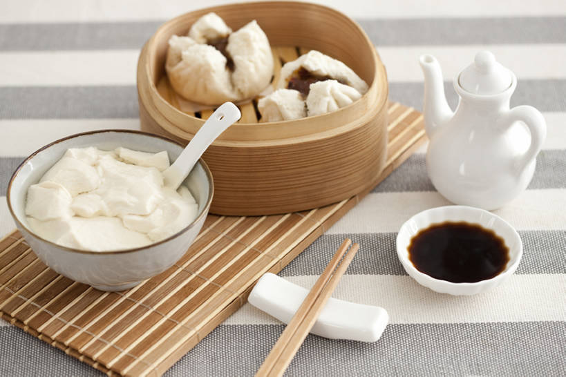 点心,无人,横图,特写,早餐,筷子,桌子,静物,餐具,北京,中国,亚洲,壶,席子,香料,美味,食品,饮品,营养,传统,小吃,饮食,食物,特产,饮料,排列,茶碟,汤匙,碗,健康,诱惑,摄影,生活方式,筷子架,便利,风格,简单,膳食,可口,中国文化,东亚,蒸菜,东亚文化,健康食物,蒸锅,豆腐脑,适口,粤菜,彩图,影棚拍摄,传统文化,烧包,bj175