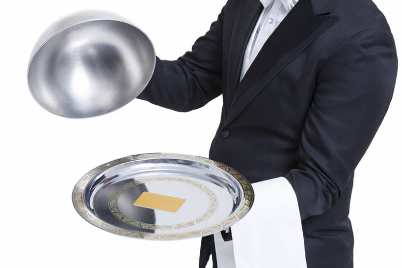 东方人,成年人,中年人,老年人,一个人,服务员,管家,横图,留白,抠图,白色背景,侧面,西装,热情,信用卡,消费,北京,中国,亚洲,仅一个男性,仅一个人,仅一个中年男性,覆盖,握,开,套装,服装,正装,餐盘,毛巾,服务,握着,财富,金融,摄影,礼节,严肃,部分,贵宾,神圣,金卡,出示,东亚,欧洲文化,燕尾服,一套,认真,老年男性,男人,男性,中年男性,亚洲人,中国人,服务生,侍者,半身,彩图,影棚拍摄,礼服,传统文化,客房服务,bj175