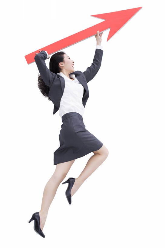 东方人,成年人,一个人,商务人士,商务女性,跳,竖图,俯视,留白,抠图,白色背景,西装,商务,快乐,兴奋,幸福,赚钱,指示牌,北京,中国,亚洲,仅一个年轻女性,仅一个女性,仅一个人,套装,正装,标志,符号,文字,半空,玩,方向,标识,刺激,箭头,红色,财富,金融,摄影,生活方式,上升,幽默,指向,指数,利润,东亚,一套,簇,年轻女性,女人,女性,亚洲人,中国人,年轻人,躺着,彩图,全身,影棚拍摄,bj175