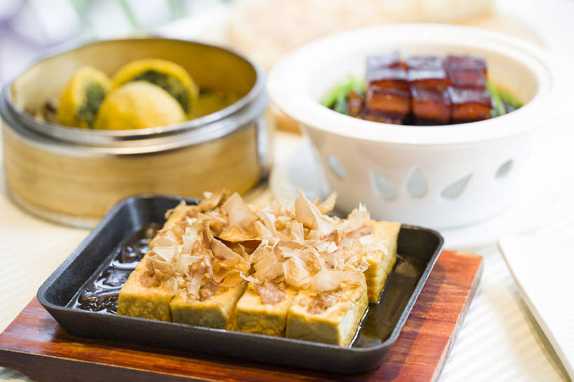 豆腐,无人,横图,特写,吃饭,晚餐,午餐,静物,餐具,北京,中国,亚洲,丰富,熟食,美味,食品,饮品,传统,饮食,餐饮,食物,饮料,盘子,中国菜,健康,摄影,膳食,可口,清新,中国文化,东亚,东坡肉,主菜,健康食物,适口,彩图,装饰菜,传统文化,bj175