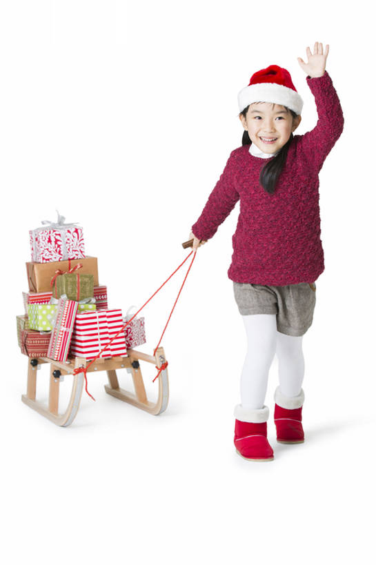 东方人,儿童,一个人,站,拉,举,笑,微笑,露齿笑,竖图,留白,抠图,白色背景,正面,毛衣,快乐,自由,幸福,纯洁,运气,礼物,帽子,北京,中国,圣诞节,亚洲,仅一个女性,仅一个人,握,堆叠,风俗,节日,丰富,庆祝,包装,包装纸,冬天,圣诞礼物,玩,挥手,休闲装,靴子,传统,盒子,小孩,红色,手势,托,站着,仅一个小孩,圣诞帽,活力,精神,可爱,乐趣,童年,童趣,无辜,握着,摄影,生长,雪橇,享乐,仪式,问候,典礼,童真,东亚,烂漫,无邪,纯净,制度,无忧无虑,天真,男孩,男人,男性,女孩,女人,女性,亚洲人,中国人,孩子,步行,举起,举手,举着,向上举,向上伸,向上托,站立,彩图,全身,影棚拍摄,装扮,欢乐,男生,女生,打手势,传统文化,递送,传统节日,bj175