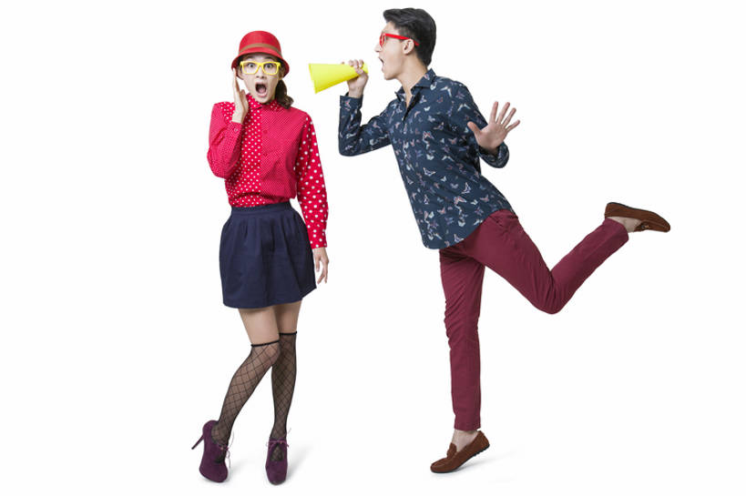 东方人,成年人,两个人,丈夫,妻子,站,横图,抠图,白色背景,正面,衬衫,爱情,时尚,快乐,欣喜若狂,兴奋,幸福,机器,帽子,北京,中国,亚洲,握,并排,眼镜,音响,半空,浪漫,大喊,抬腿,注视,设备,喇叭,现代,袜子,刺激,观察,看,站着,张嘴,温暖,温馨,表情,恩爱,活力,夸张,亲密,握着,恋人,摄影,生活方式,观看,张开双腿,惊奇,幽默,单腿,和睦,察看,享乐,关注,扩音器,扬声器,张大嘴巴,器件,东亚,陪同,经过,陪伴,展开双腿,震惊,男人,男性,年轻男性,年轻女性,女人,女性,亚洲人,中国人,年轻人,情侣,张开嘴,站立,彩图,全身,影棚拍摄,欢乐,电声换能器,伴侣,融洽,伸展双腿,好消息,伴随,bj175