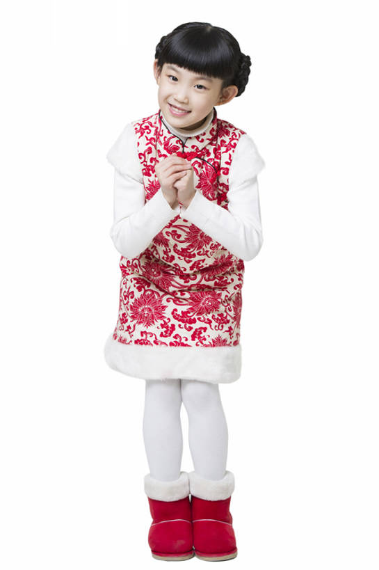 东方人,儿童,一个人,站,握手,笑,微笑,露齿笑,竖图,留白,抠图,白色背景,正面,快乐,幸福,纯洁,北京,中国,春节,亚洲,仅一个女性,仅一个人,弯腰,旗袍,风俗,节日,庆祝,冬天,倾斜,古典,祝福,注视,休闲装,靴子,传统,小孩,红色,观察,看,站着,仅一个小孩,精神,可爱,童年,童趣,摄影,生长,生活方式,观看,察看,享乐,仪式,关注,中国文化,问候,典礼,歪,古典风格,童真,东亚,烂漫,无邪,作揖,元旦,制度,无忧无虑,天真,男孩,男人,男性,女孩,女人,女性,亚洲人,中国人,孩子,搀手,拉手,手拉手,手握手,站立,彩图,全身,影棚拍摄,传统服装,欢乐,拜年,唐装,男生,女生,传统文化,传统节日,bj175