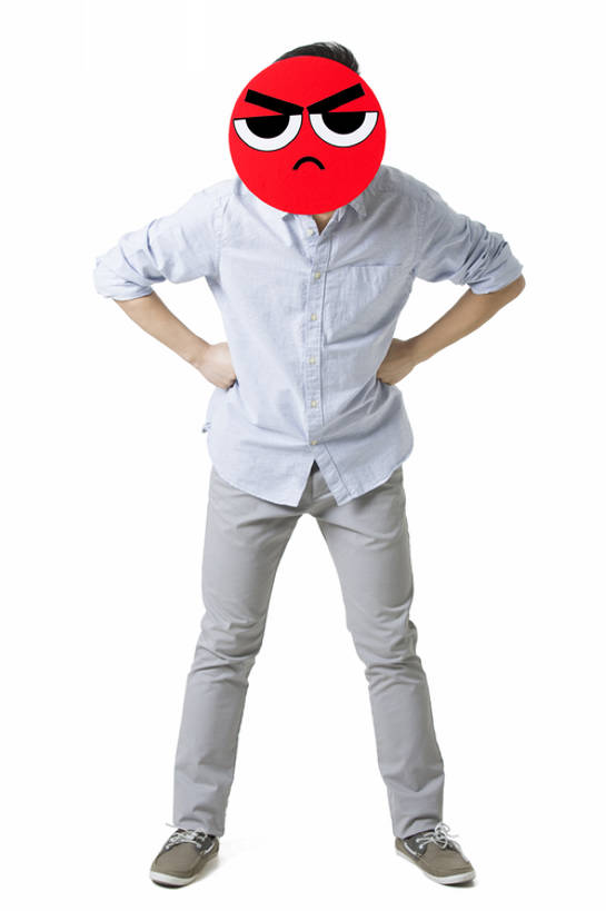 东方人,成年人,脸,头,脸颊,一个人,竖图,留白,抠图,白色背景,正面,失败,互联网,北京,中国,亚洲,仅一个男性,仅一个人,覆盖,沮丧,生气,圆形,标志,符号,面具,文字,记事本,注视,休闲装,标识,现代,手叉腰,仅一个年轻男性,本子,笔记本,观察,看,站着,概念,表情,皱眉,卡通,愤怒,摄影,生活方式,观看,张开双腿,恼怒,悲伤,察看,创造力,隐藏,愤慨,伤心,绝望,难过,怒气,气愤,发怒,关注,怒火,消极,标点,问题,情绪,脾气,东亚,忿怒,怨恨,强烈,挫败,悲哀,红脸,哀痛,悲戚,悲痛,气忿,愤恨,展开双腿,肝火,激动,男人,男性,年轻男性,亚洲人,中国人,年轻人,头部,脸部,脸蛋,面部,拳头,彩图,全身,影棚拍摄,文字表情,颜表情,颜文字,伸展双腿,拟人,闷闷不乐,抱怨,表情符号,bj175